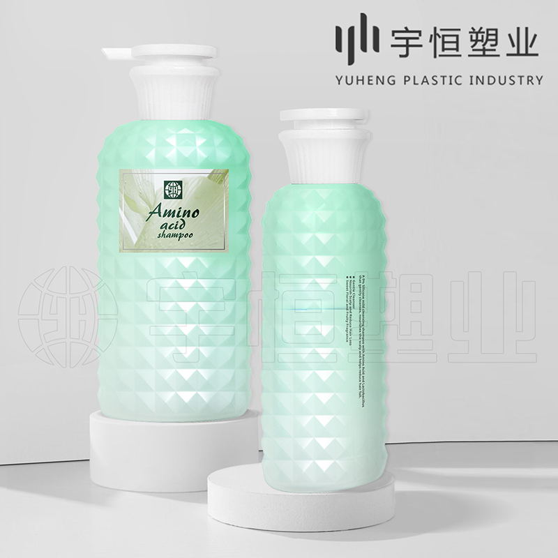 Plastic bottles for cosmetics picture1