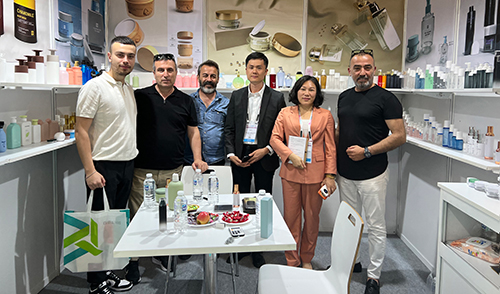 Yuheng Plastics Industry Shines at 2025 Turkey Beauty & 